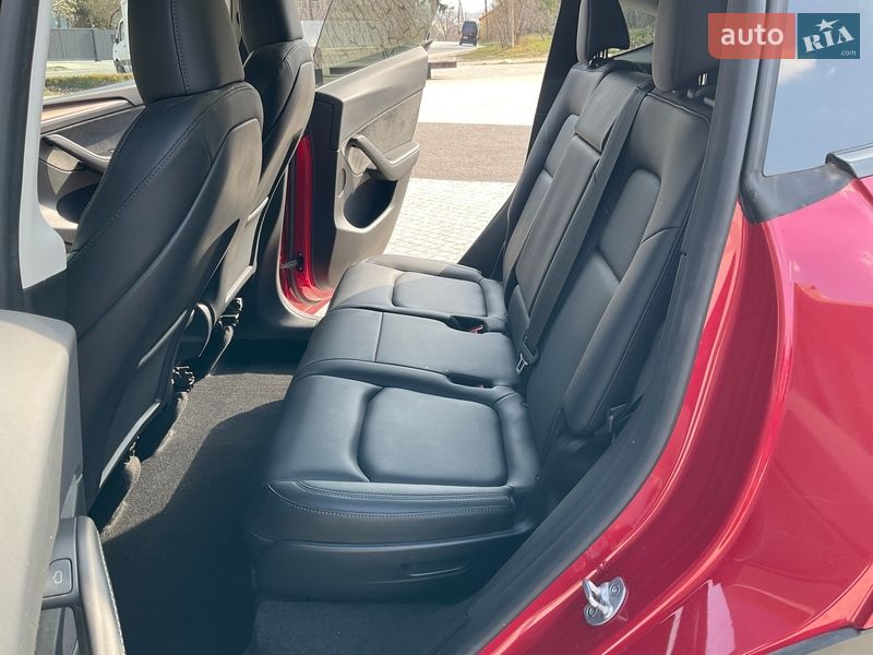 Внедорожник / Кроссовер Tesla Model Y 2023 в Львове фото 12 Внедорожник / Кроссовер Tesla Model Y 2023 в Львове