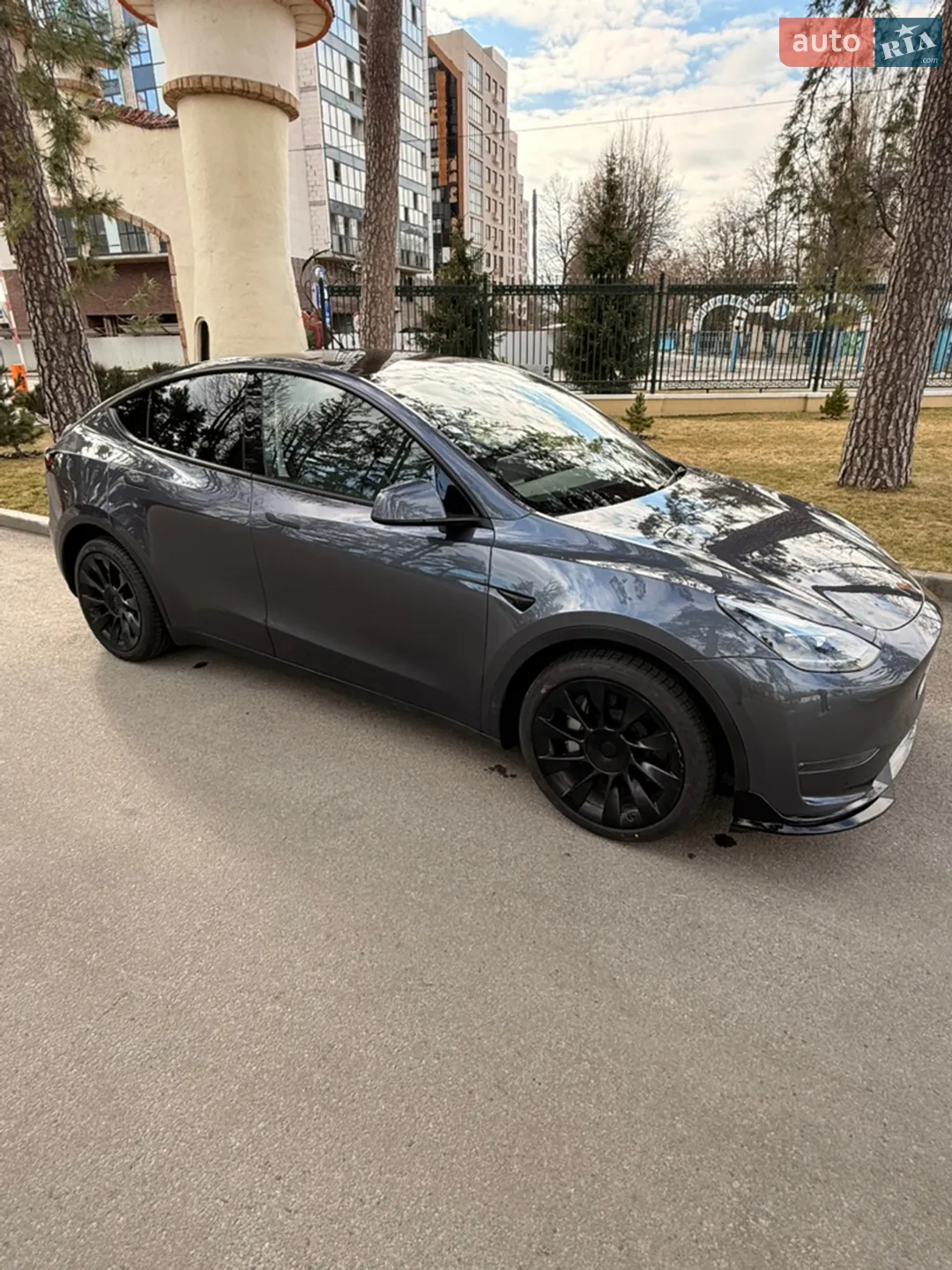 2023 Tesla Model Y - мініатюра 3