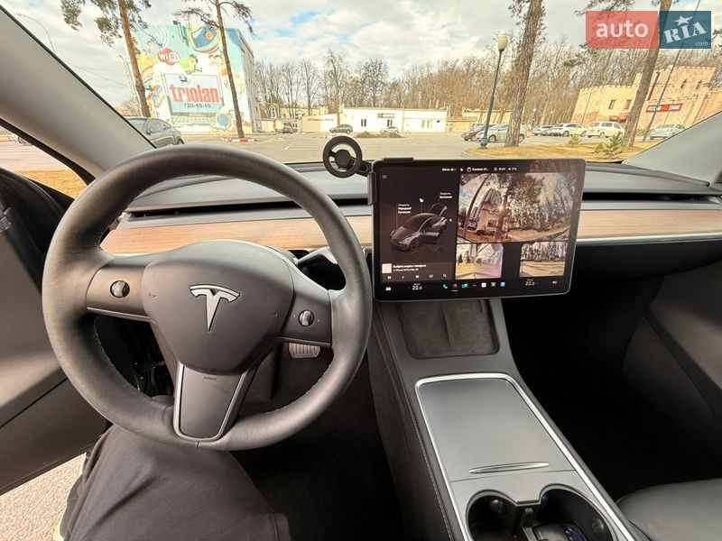 Позашляховик / Кросовер Tesla Model Y 2023 в Харкові