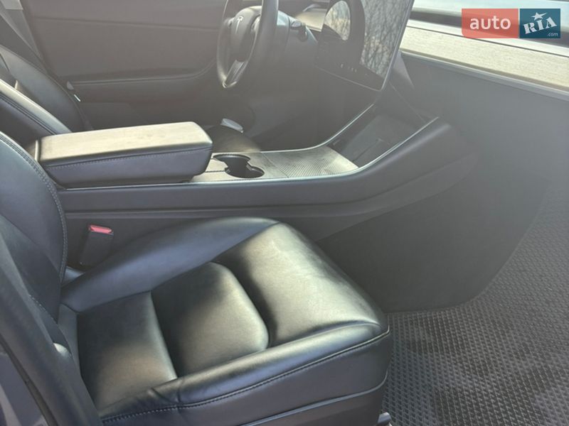Позашляховик / Кросовер Tesla Model Y 2021 в Білій Церкві фото 8 Позашляховик / Кросовер Tesla Model Y 2021 в Білій Церкві