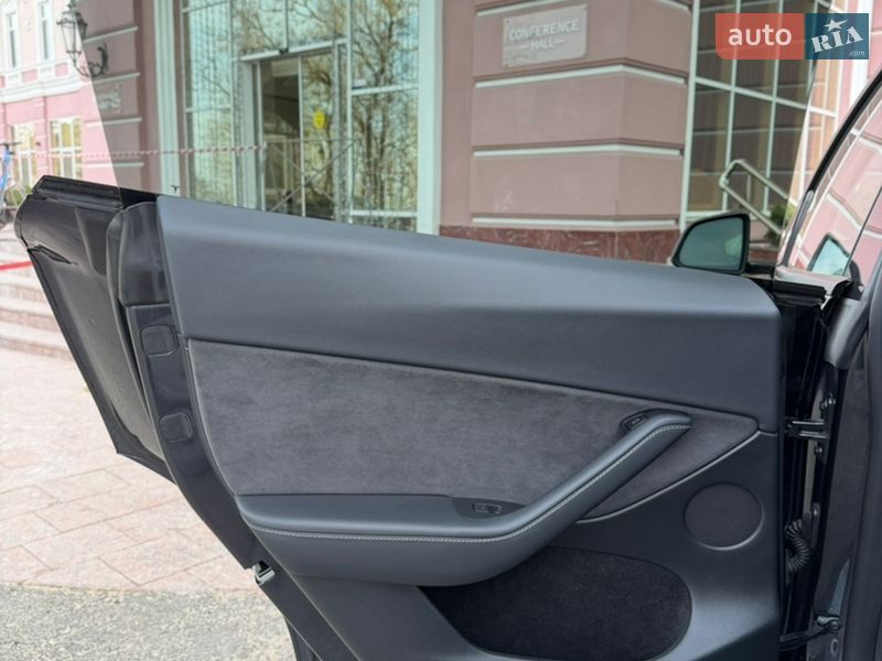 Внедорожник / Кроссовер Tesla Model Y 2024 в Одессе фото 42 Внедорожник / Кроссовер Tesla Model Y 2024 в Одессе