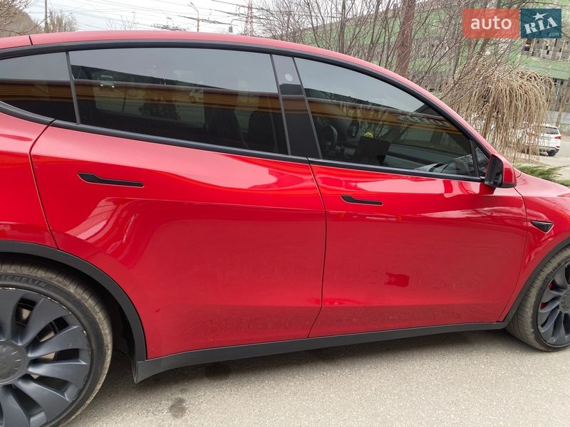 Внедорожник / Кроссовер Tesla Model Y 2021 в Днепре