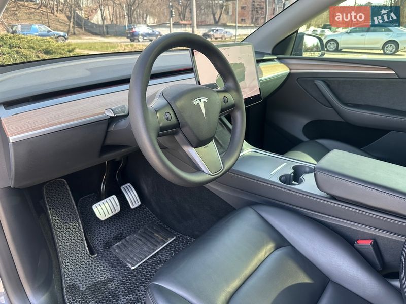 Внедорожник / Кроссовер Tesla Model Y 2023 в Харькове