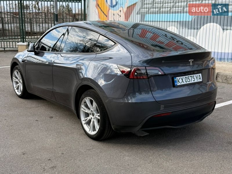 Внедорожник / Кроссовер Tesla Model Y 2023 в Харькове