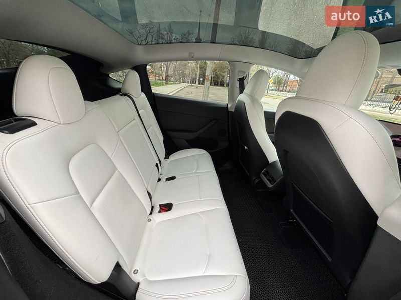 Внедорожник / Кроссовер Tesla Model Y 2023 в Николаеве