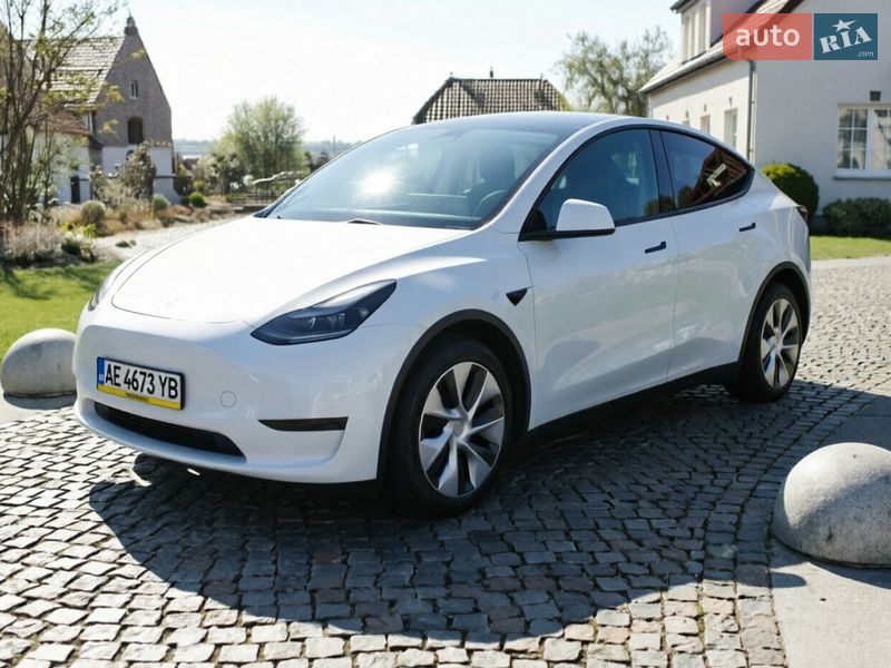 Внедорожник / Кроссовер Tesla Model Y 2024 в Днепре фото 2 Внедорожник / Кроссовер Tesla Model Y 2024 в Днепре
