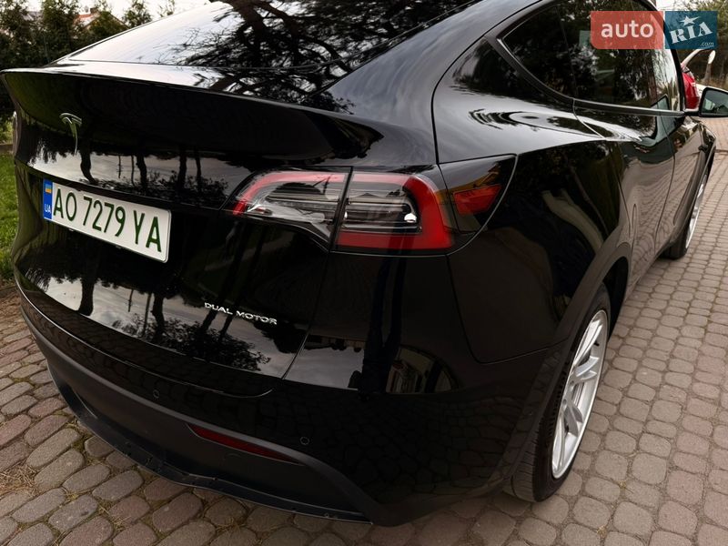 Позашляховик / Кросовер Tesla Model Y 2022 в Ужгороді
