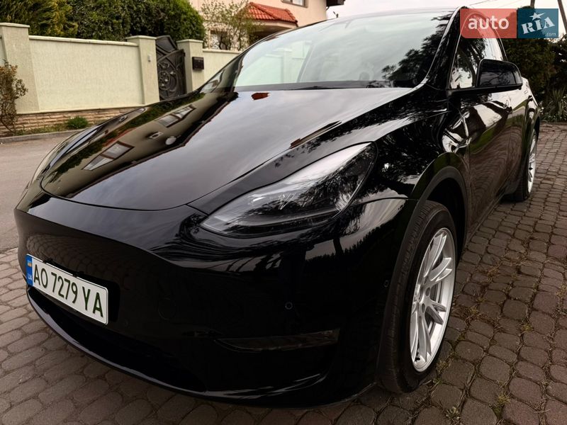 Позашляховик / Кросовер Tesla Model Y 2022 в Ужгороді