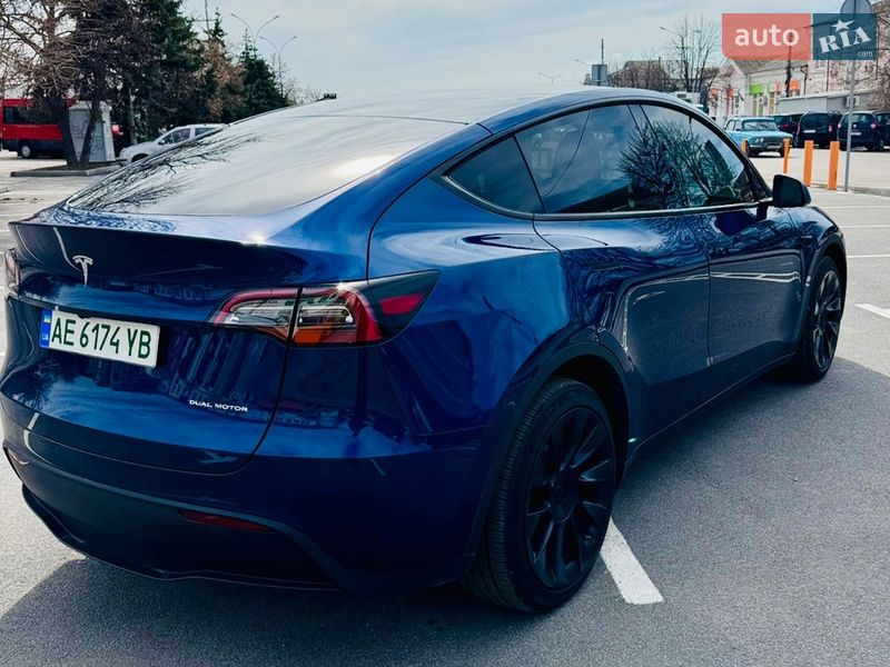 Внедорожник / Кроссовер Tesla Model Y 2023 в Новомосковске