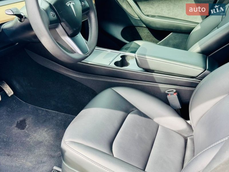 Внедорожник / Кроссовер Tesla Model Y 2023 в Новомосковске
