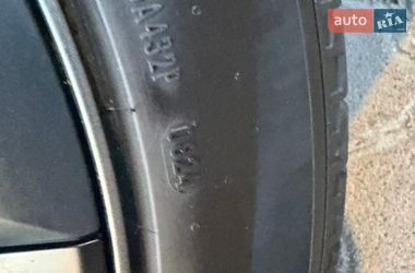 Внедорожник / Кроссовер Tesla Model Y 2024 в Киеве