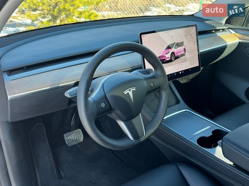 Внедорожник / Кроссовер Tesla Model Y 2024 в Львове