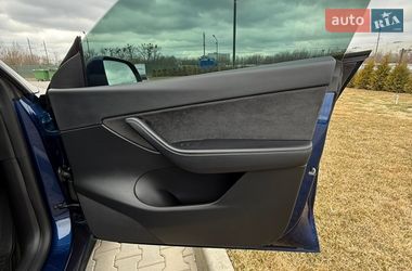 Внедорожник / Кроссовер Tesla Model Y 2021 в Виннице