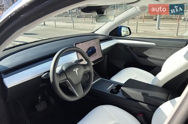 Позашляховик / Кросовер Tesla Model Y 2025 в Києві