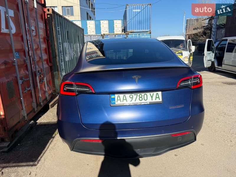 Внедорожник / Кроссовер Tesla Model Y 2020 в Киеве