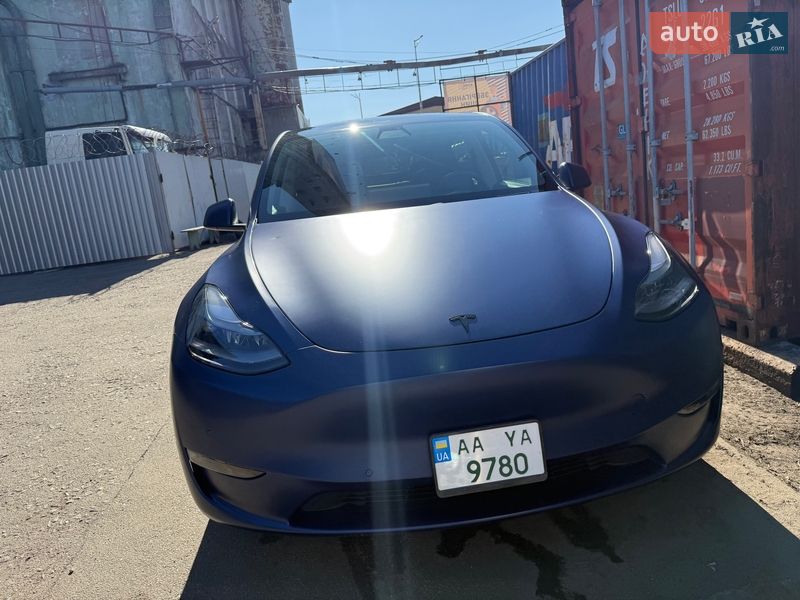 Внедорожник / Кроссовер Tesla Model Y 2020 в Киеве