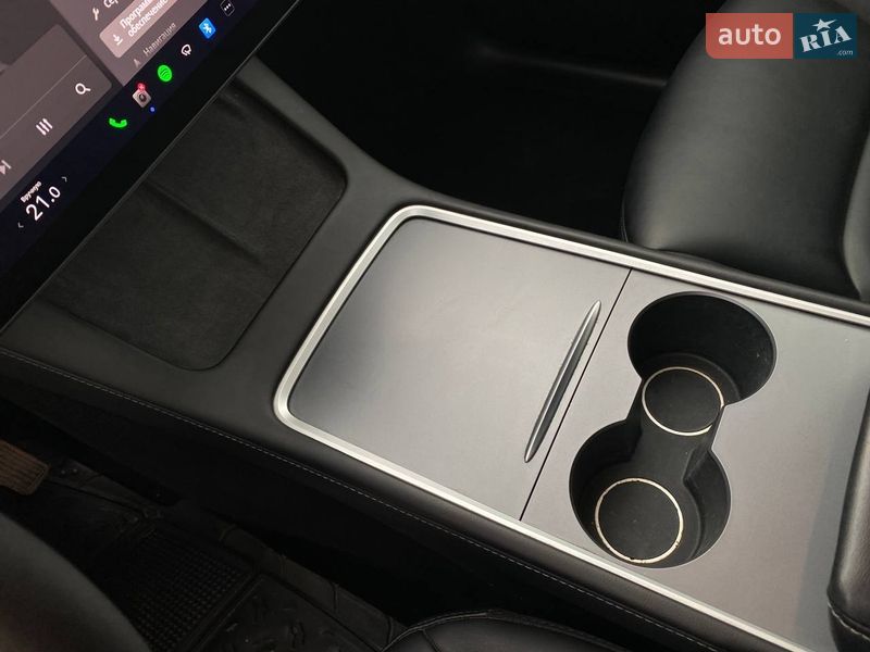 Позашляховик / Кросовер Tesla Model Y 2023 в Львові фото 14 Позашляховик / Кросовер Tesla Model Y 2023 в Львові