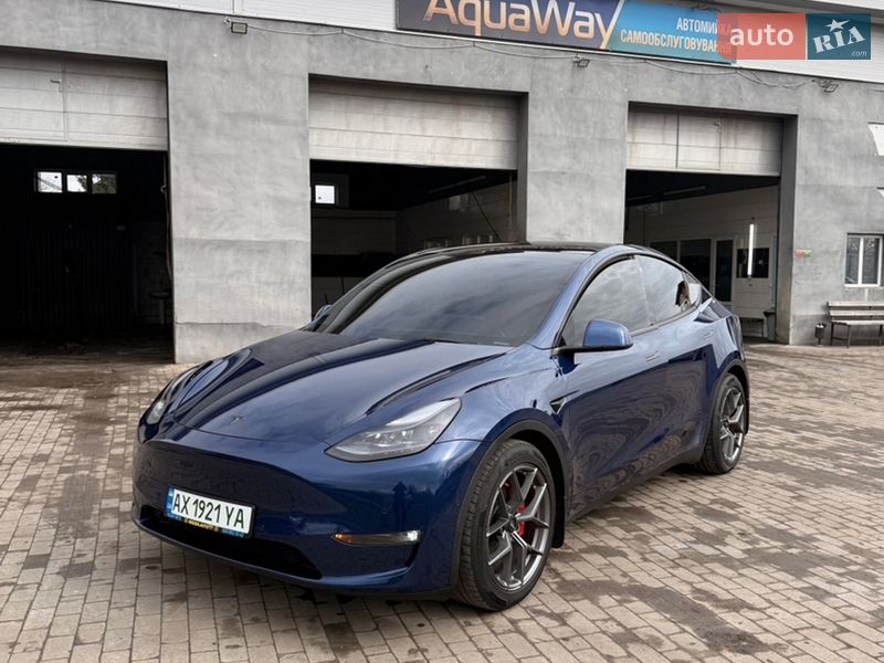 Tesla Model Y 2021