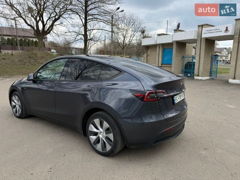 Внедорожник / Кроссовер Tesla Model Y 2021 в Золочеве фото 8 Внедорожник / Кроссовер Tesla Model Y 2021 в Золочеве