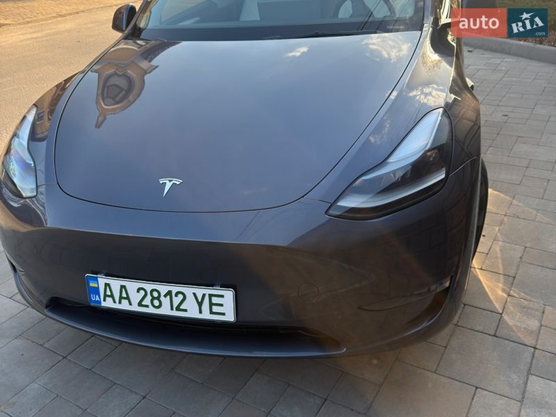 Позашляховик / Кросовер Tesla Model Y 2023 в Києві фото 5 Позашляховик / Кросовер Tesla Model Y 2023 в Києві