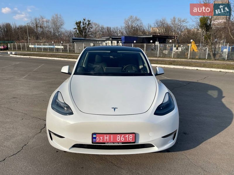 Позашляховик / Кросовер Tesla Model Y 2023 в Києві фото 5 Позашляховик / Кросовер Tesla Model Y 2023 в Києві