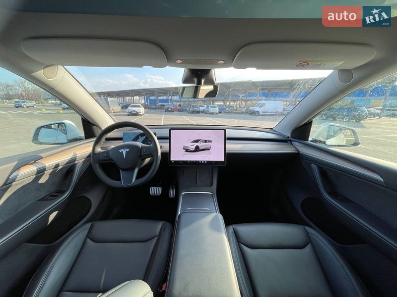 Позашляховик / Кросовер Tesla Model Y 2023 в Києві фото 15 Позашляховик / Кросовер Tesla Model Y 2023 в Києві