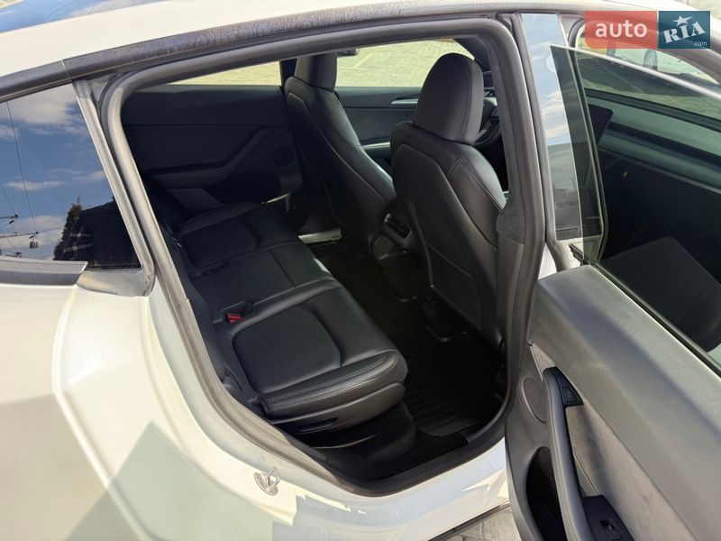 Внедорожник / Кроссовер Tesla Model Y 2023 в Киеве фото 17 Внедорожник / Кроссовер Tesla Model Y 2023 в Киеве