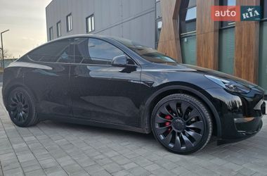 Внедорожник / Кроссовер Tesla Model Y 2023 в Киеве