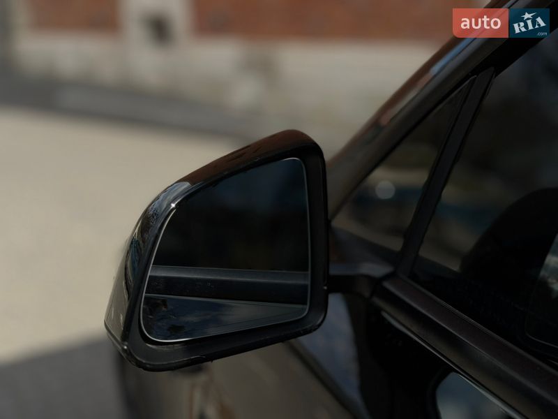 Внедорожник / Кроссовер Tesla Model Y 2024 в Львове