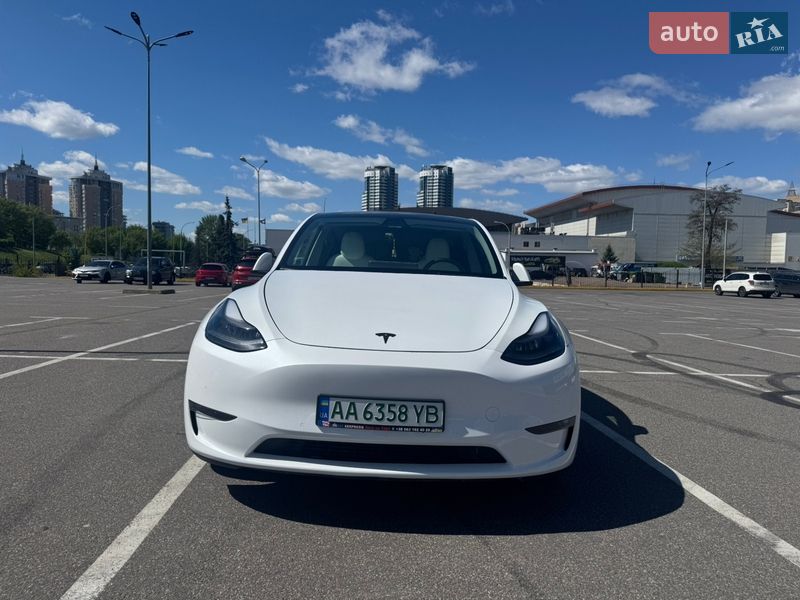 Tesla Model Y 2022 Tesla Model Y 2022