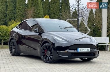 Позашляховик / Кросовер Tesla Model Y 2024 в Львові