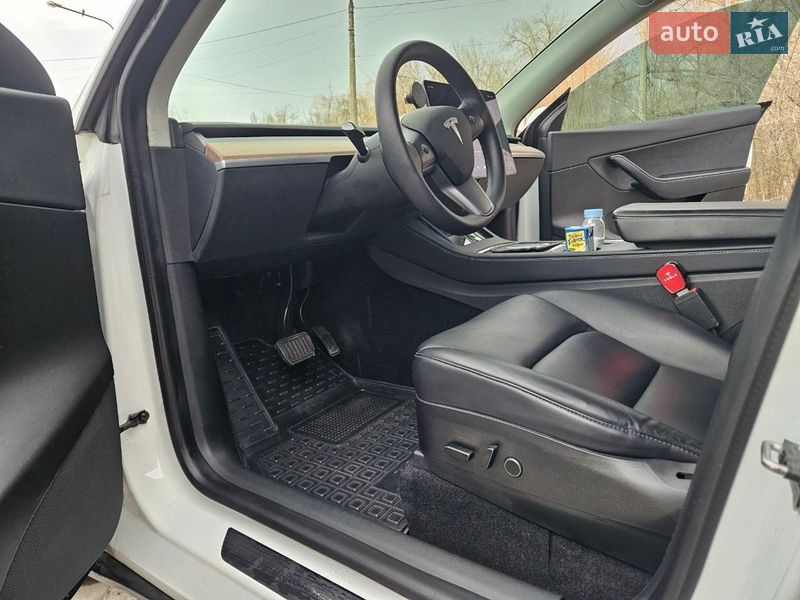 Внедорожник / Кроссовер Tesla Model Y 2022 в Запорожье