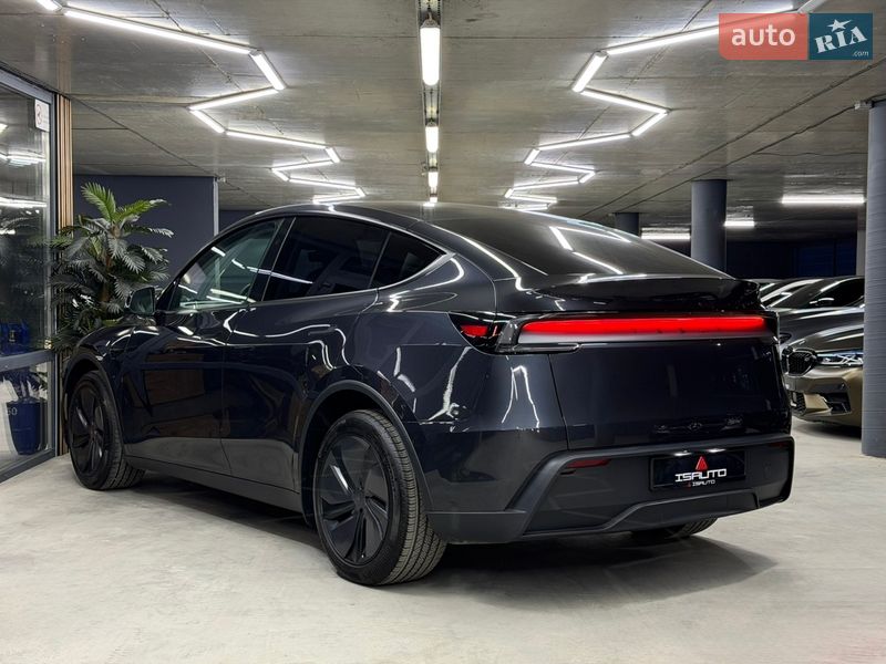 Внедорожник / Кроссовер Tesla Model Y 2025 в Одессе