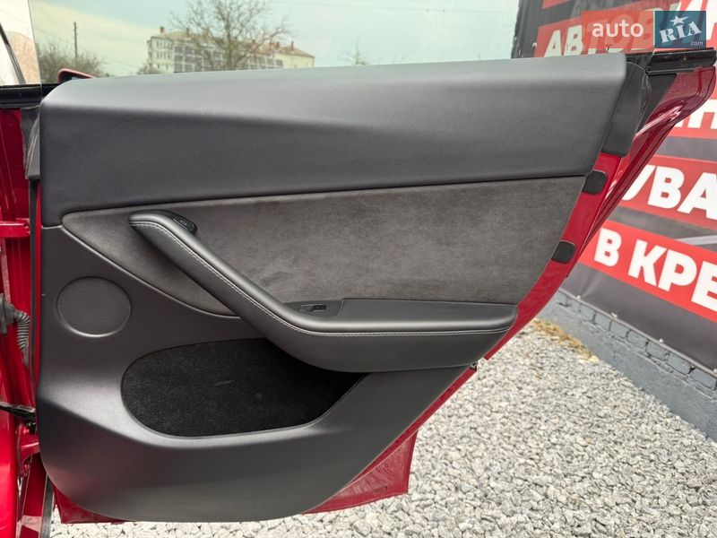 Позашляховик / Кросовер Tesla Model Y 2023 в Стрию фото 13 Позашляховик / Кросовер Tesla Model Y 2023 в Стрию