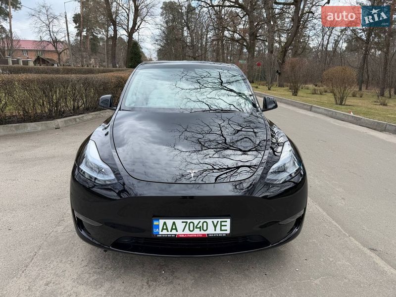 Позашляховик / Кросовер Tesla Model Y 2024 в Києві фото 4 Позашляховик / Кросовер Tesla Model Y 2024 в Києві