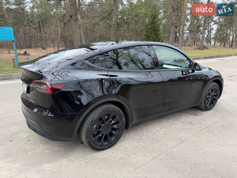 Позашляховик / Кросовер Tesla Model Y 2024 в Києві фото 12 Позашляховик / Кросовер Tesla Model Y 2024 в Києві