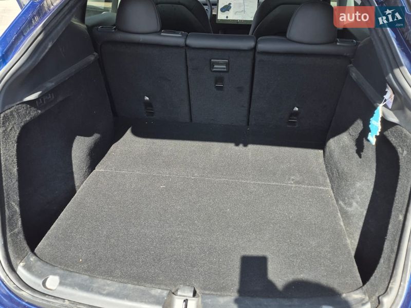 Внедорожник / Кроссовер Tesla Model Y 2024 в Буче