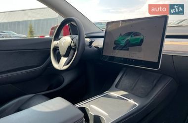 Внедорожник / Кроссовер Tesla Model Y 2022 в Львове