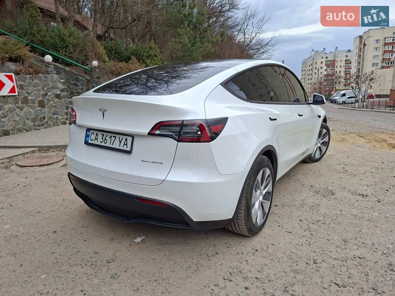 Позашляховик / Кросовер Tesla Model Y 2023 в Хмельницькому