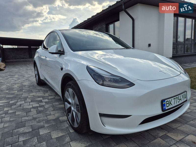 Внедорожник / Кроссовер Tesla Model Y 2023 в Ровно фото 3 Внедорожник / Кроссовер Tesla Model Y 2023 в Ровно