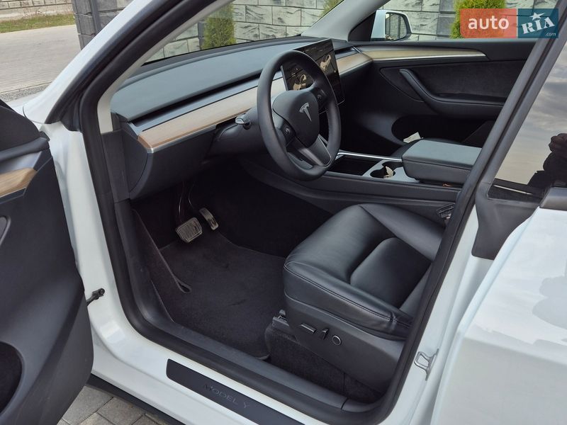 Внедорожник / Кроссовер Tesla Model Y 2023 в Ровно фото 13 Внедорожник / Кроссовер Tesla Model Y 2023 в Ровно