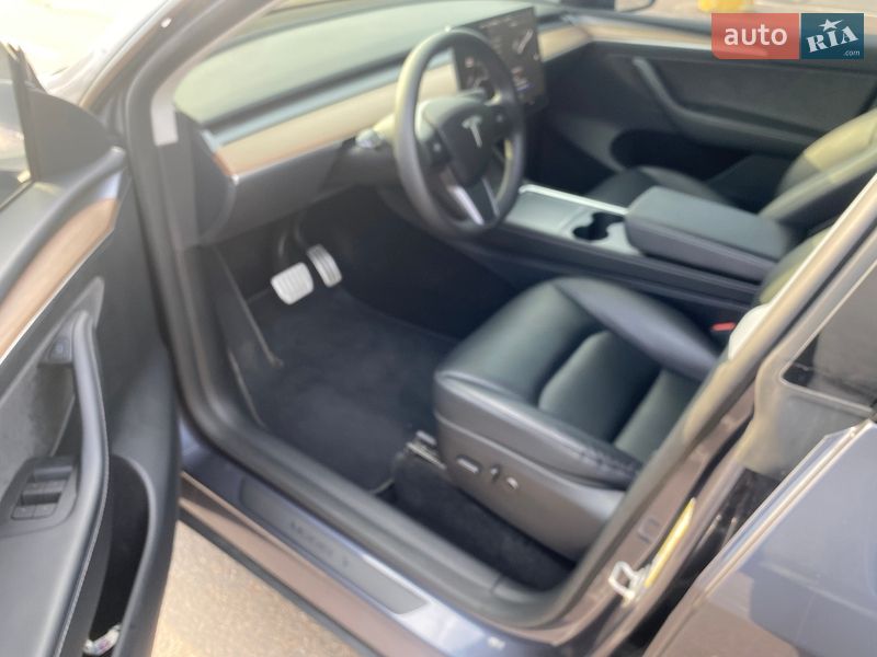 Внедорожник / Кроссовер Tesla Model Y 2023 в Одессе