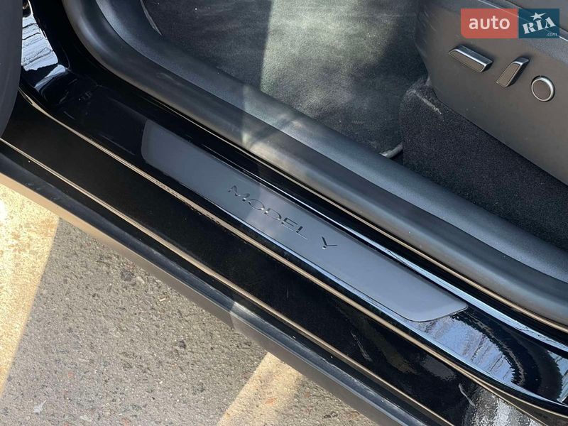 Позашляховик / Кросовер Tesla Model Y 2023 в Одесі