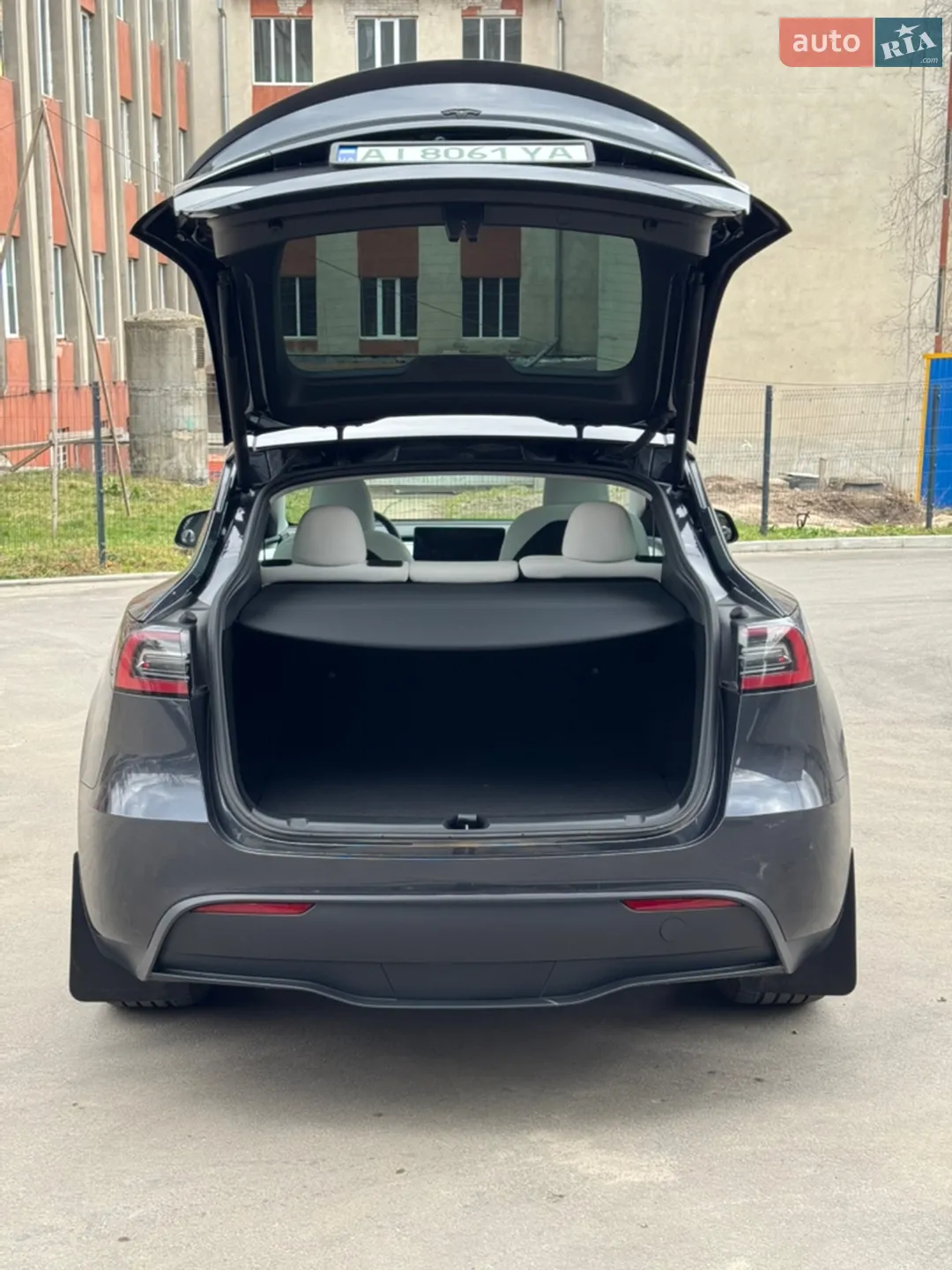 2024 Tesla Model Y - мініатюра 12