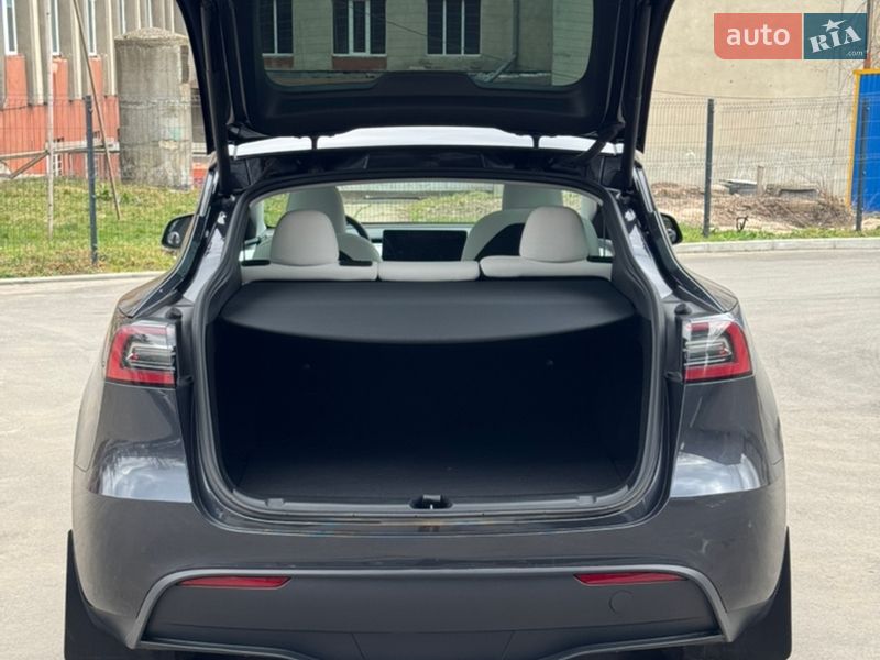 Позашляховик / Кросовер Tesla Model Y 2024 в Фастові фото 12 Позашляховик / Кросовер Tesla Model Y 2024 в Фастові