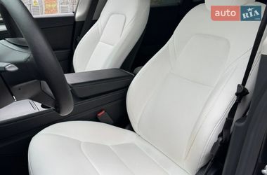 Позашляховик / Кросовер Tesla Model Y 2024 в Фастові