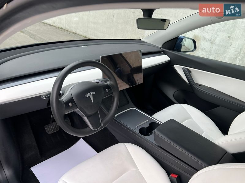 Внедорожник / Кроссовер Tesla Model Y 2022 в Киеве
