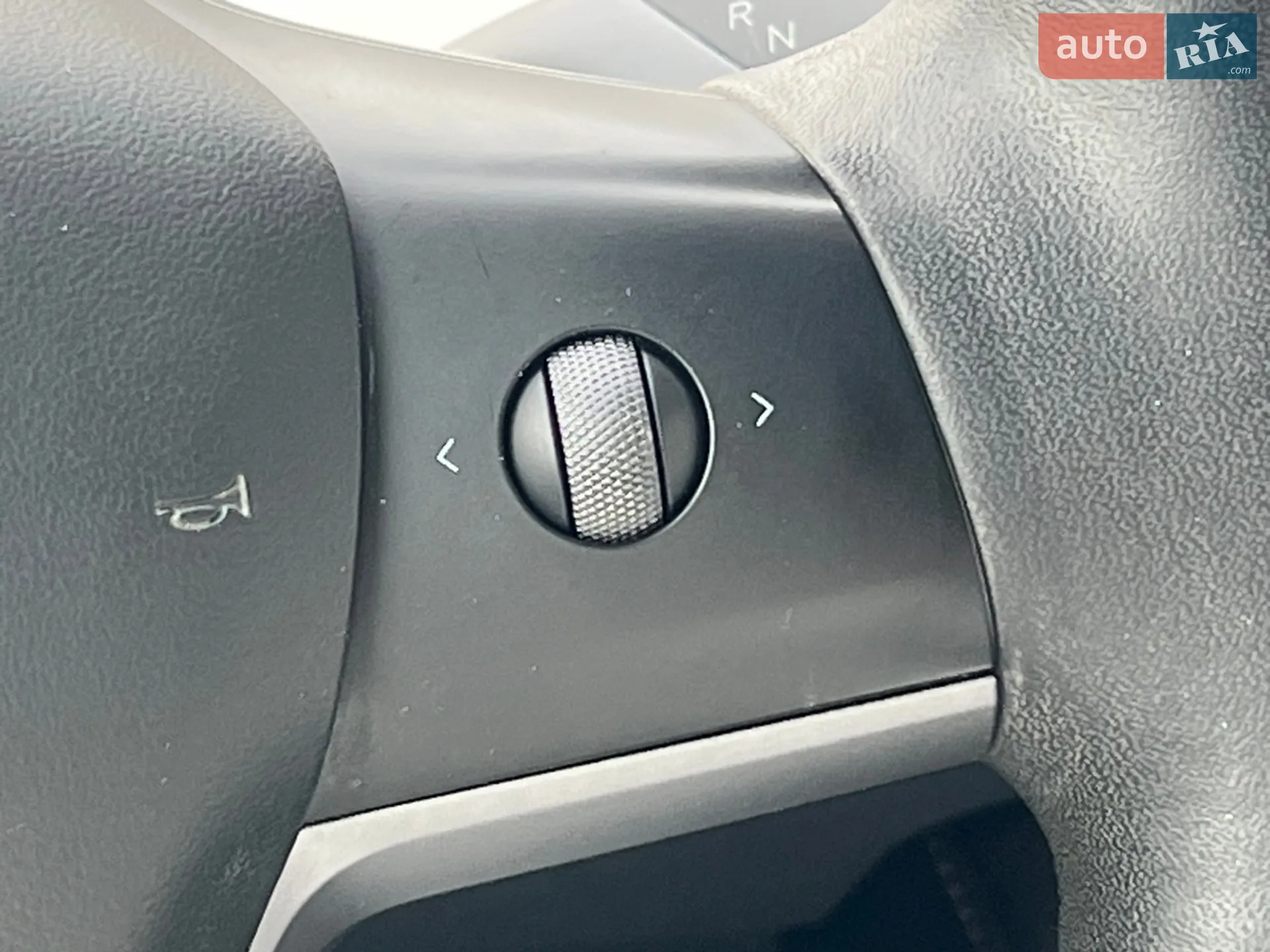 2022 Tesla Model Y - мініатюра 21