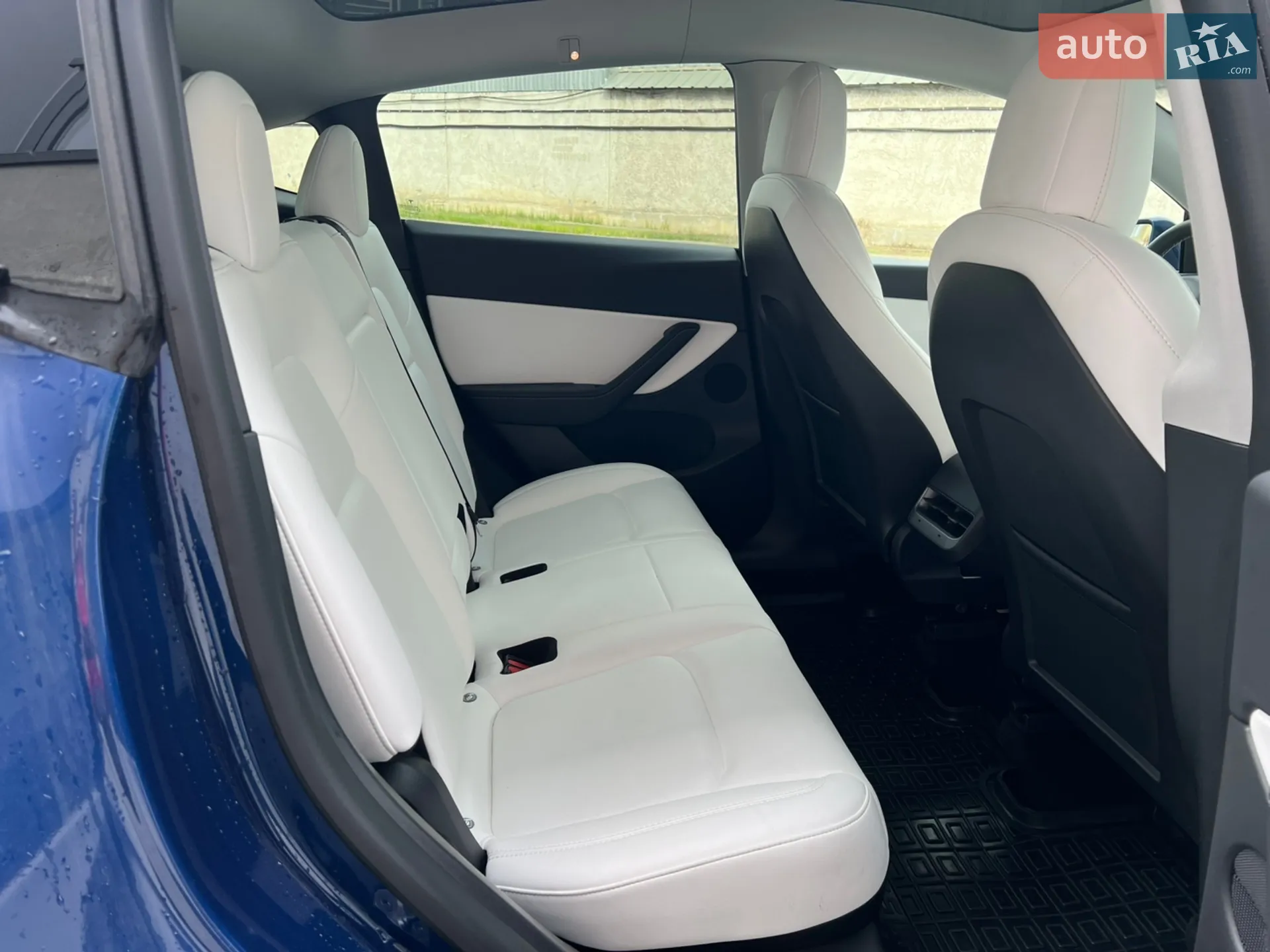 2022 Tesla Model Y - мініатюра 27