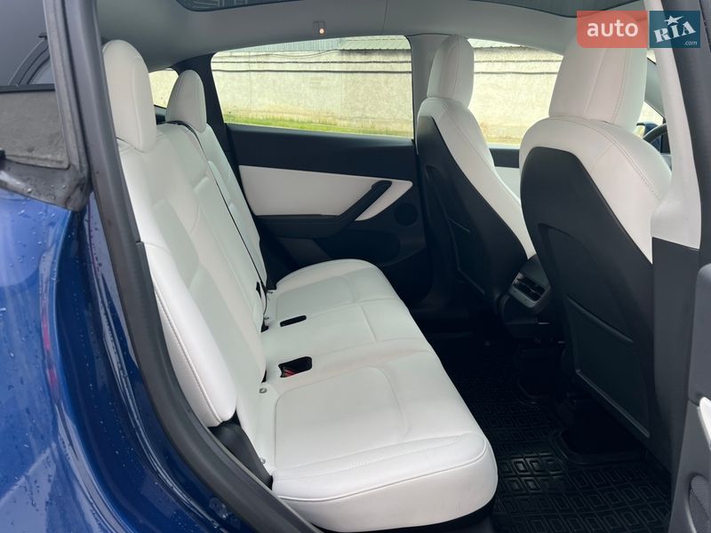 Внедорожник / Кроссовер Tesla Model Y 2022 в Киеве